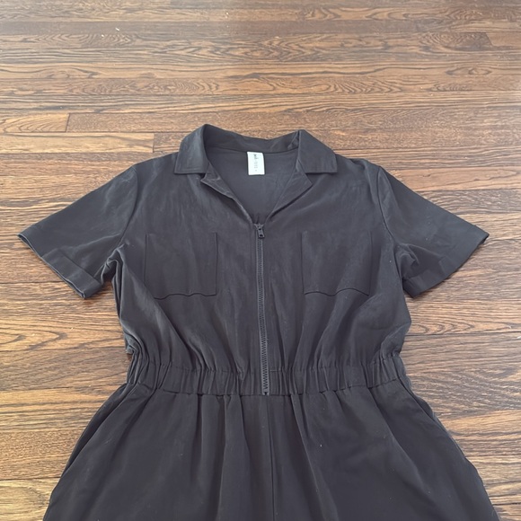 Smash + Tess Barely Black Women’s ‘Kimi Coveralls’ - Picture 7 of 11